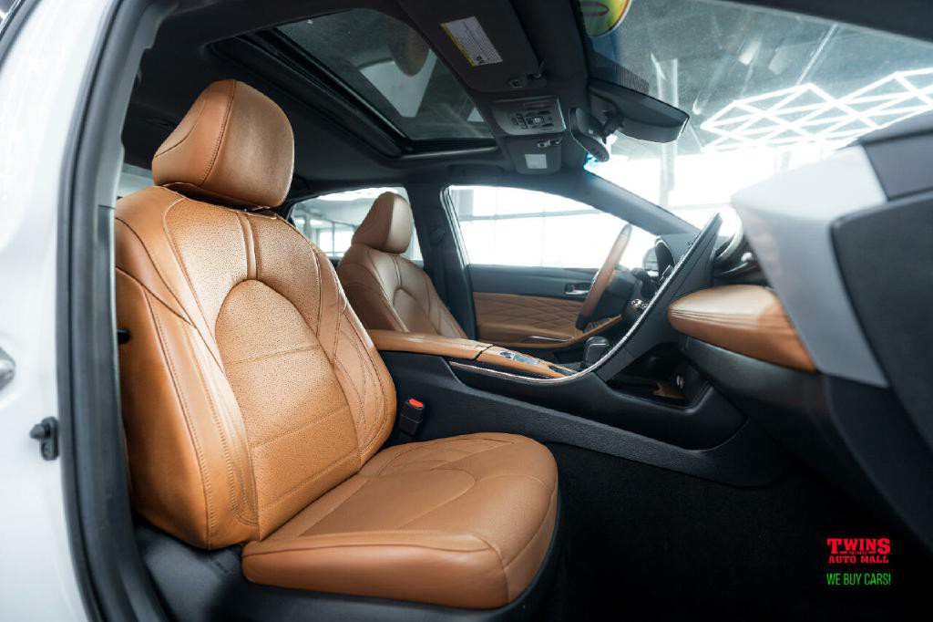 2020 Toyota Avalon Image 16