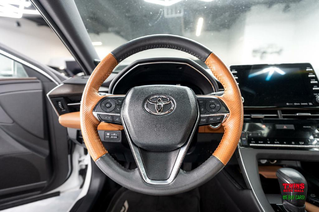 2020 Toyota Avalon Image 18