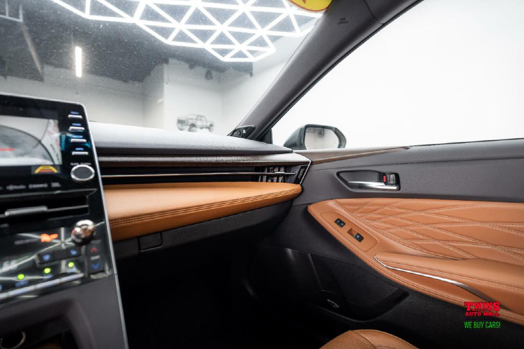 2020 Toyota Avalon Image 20