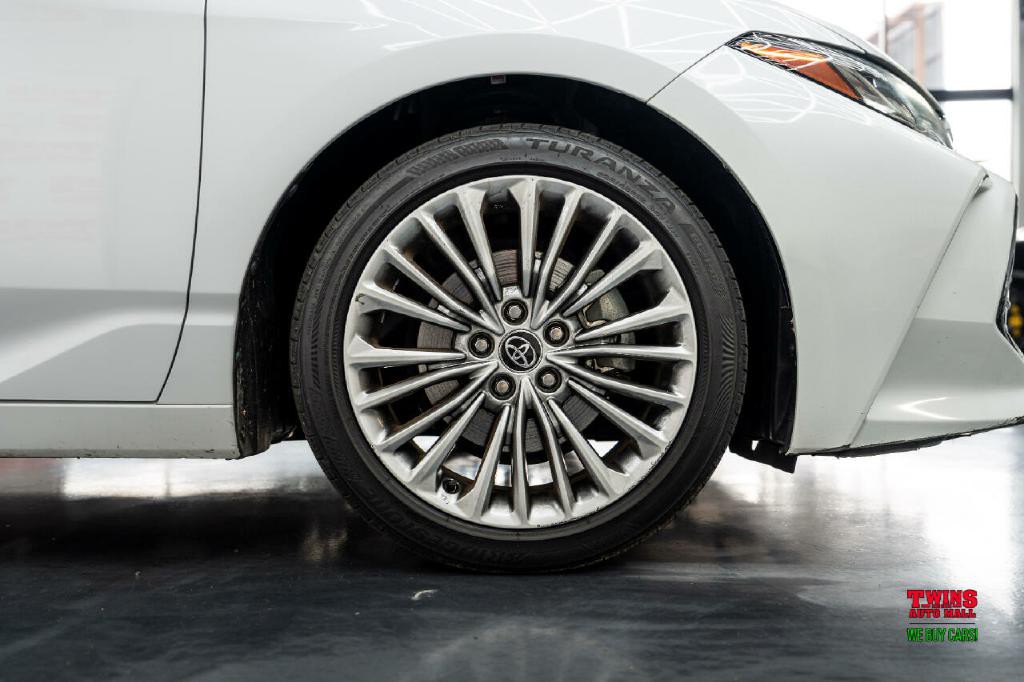 2020 Toyota Avalon Image 26