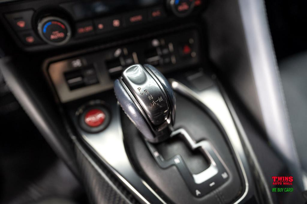 2020 Nissan GT-R Image 25