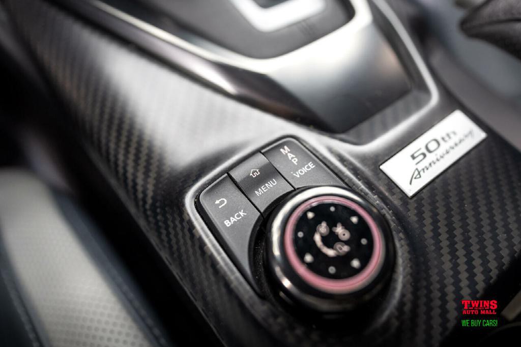 2020 Nissan GT-R Image 28
