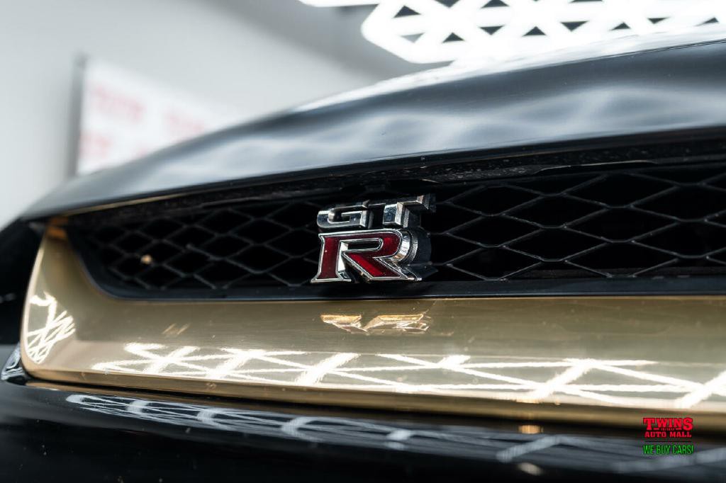 2020 Nissan GT-R Image 41