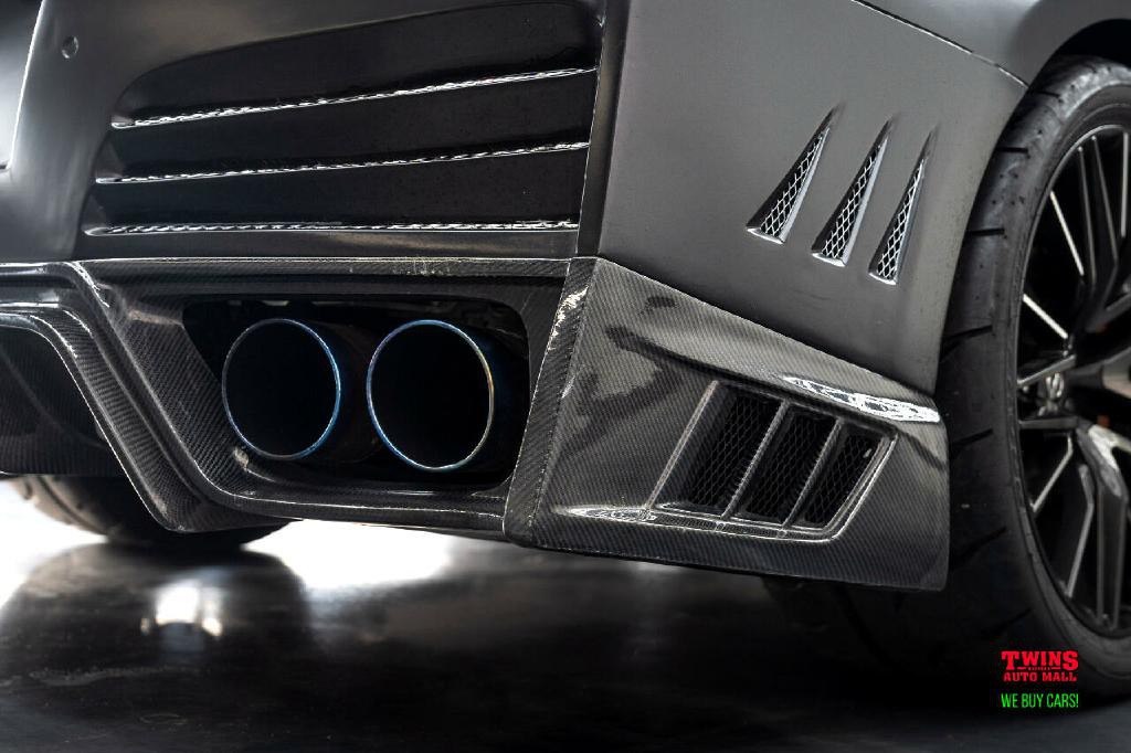 2020 Nissan GT-R Image 48