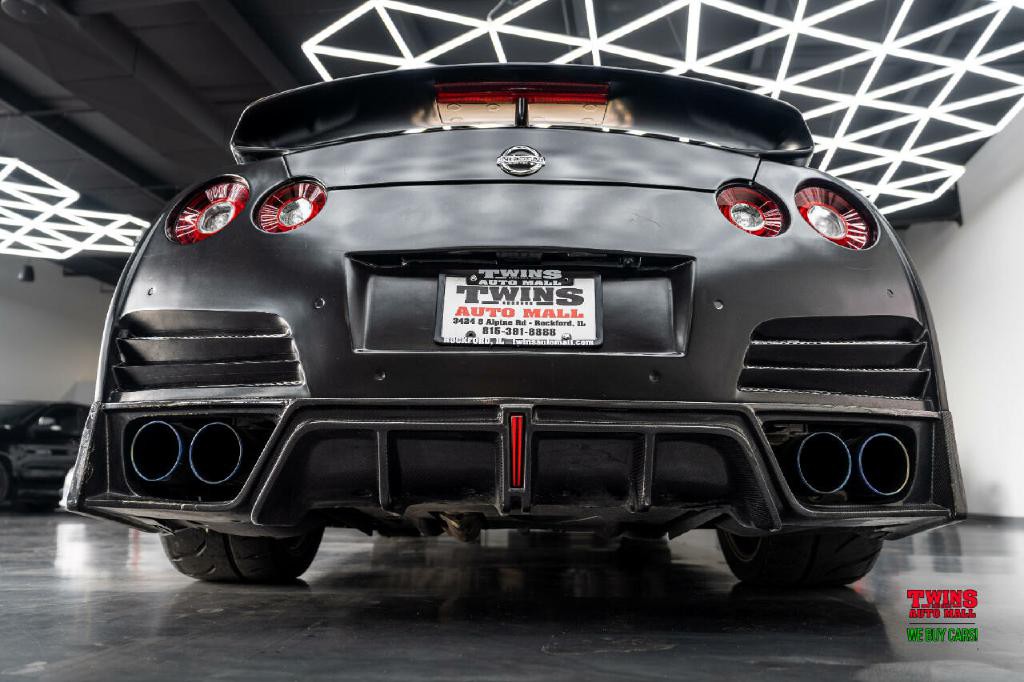 2020 Nissan GT-R Image 51