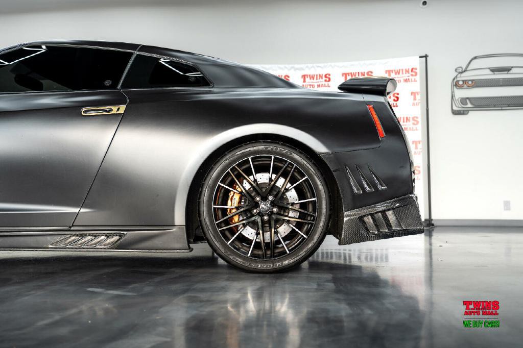 2020 Nissan GT-R Image 55