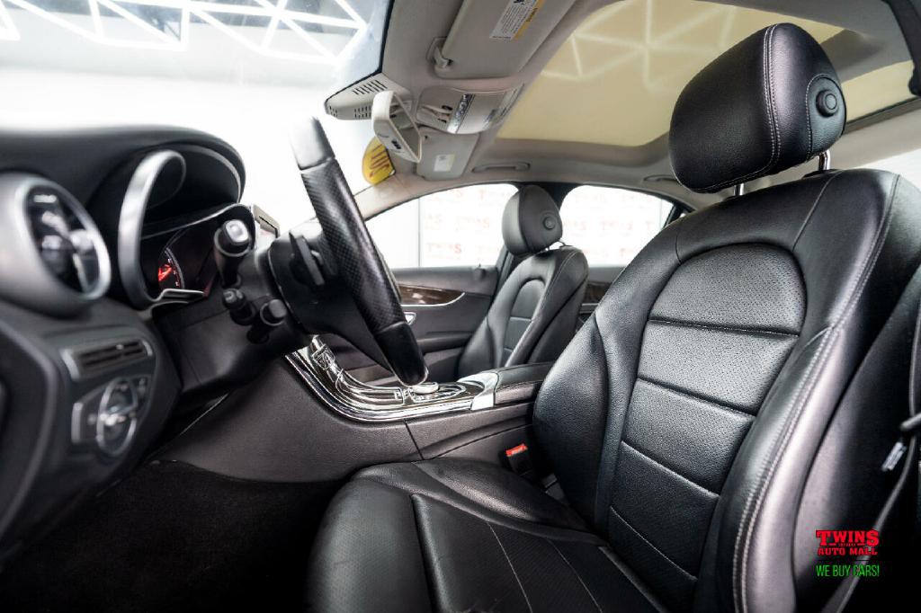 2017 Mercedes-Benz C-Class Image 12