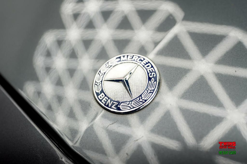 2017 Mercedes-Benz C-Class Image 27