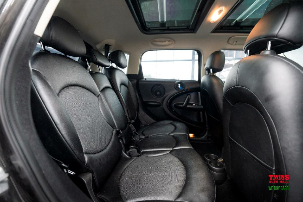 2016 MINI Countryman Image 15