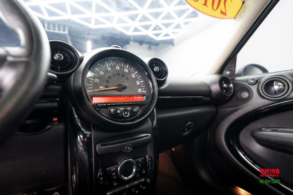 2016 MINI Countryman Image 19