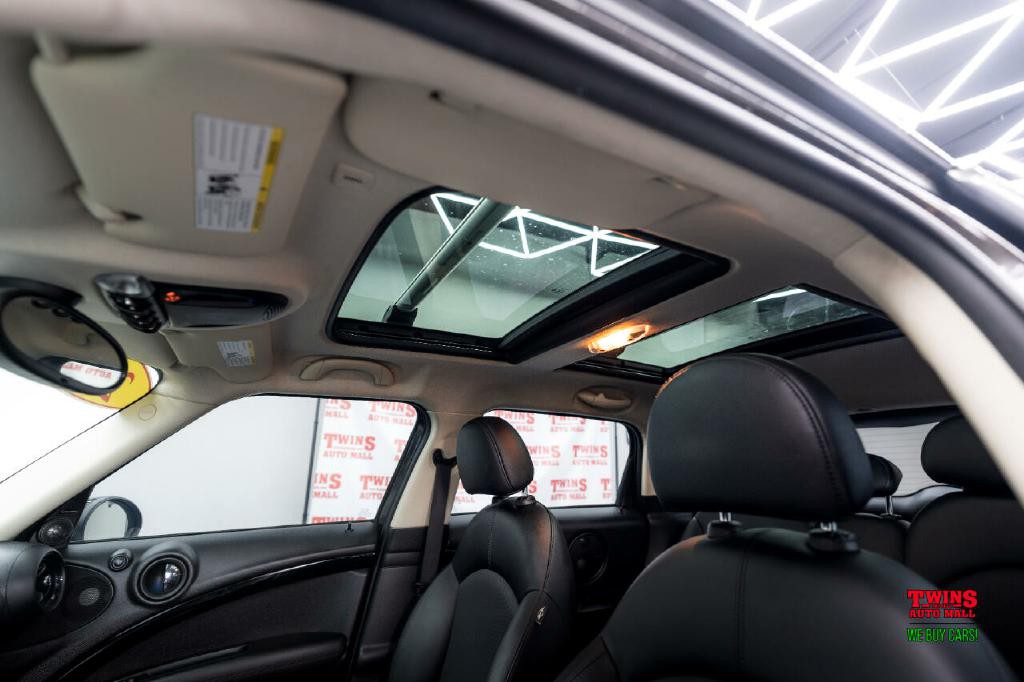 2016 MINI Countryman Image 23
