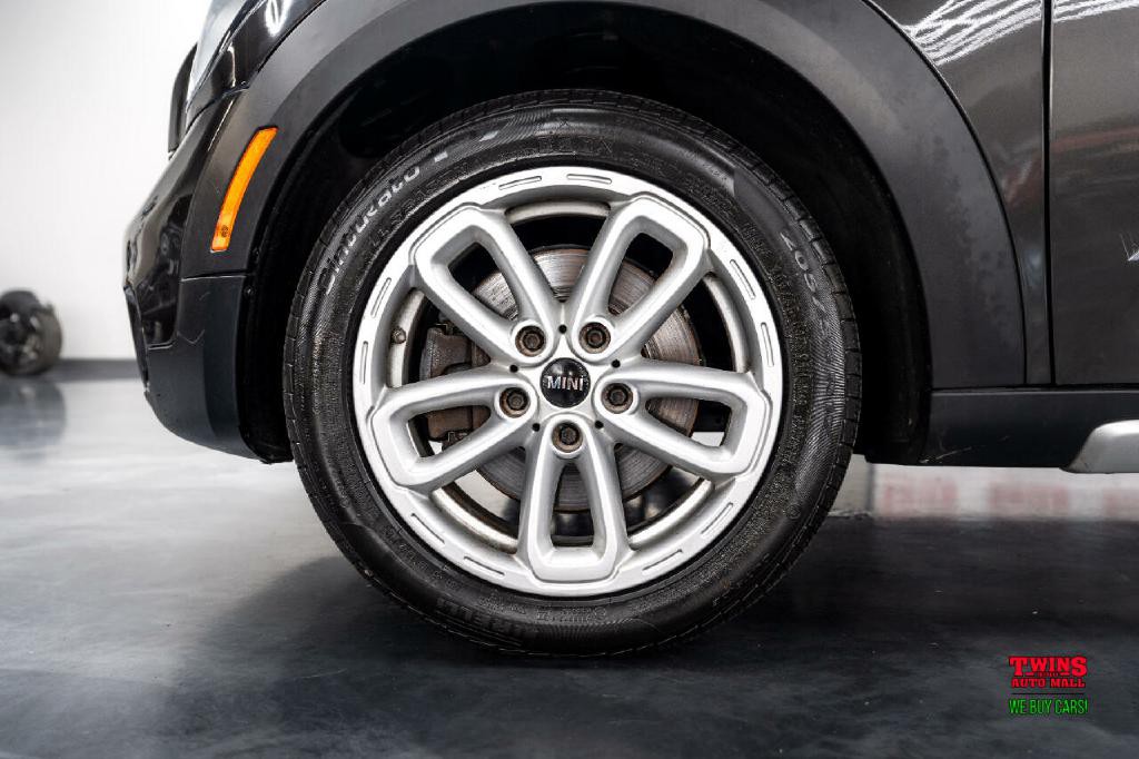 2016 MINI Countryman Image 24