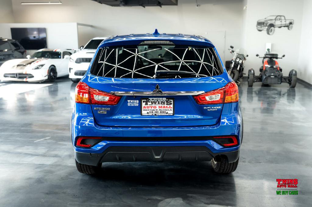 2019 Mitsubishi Outlander Image 5