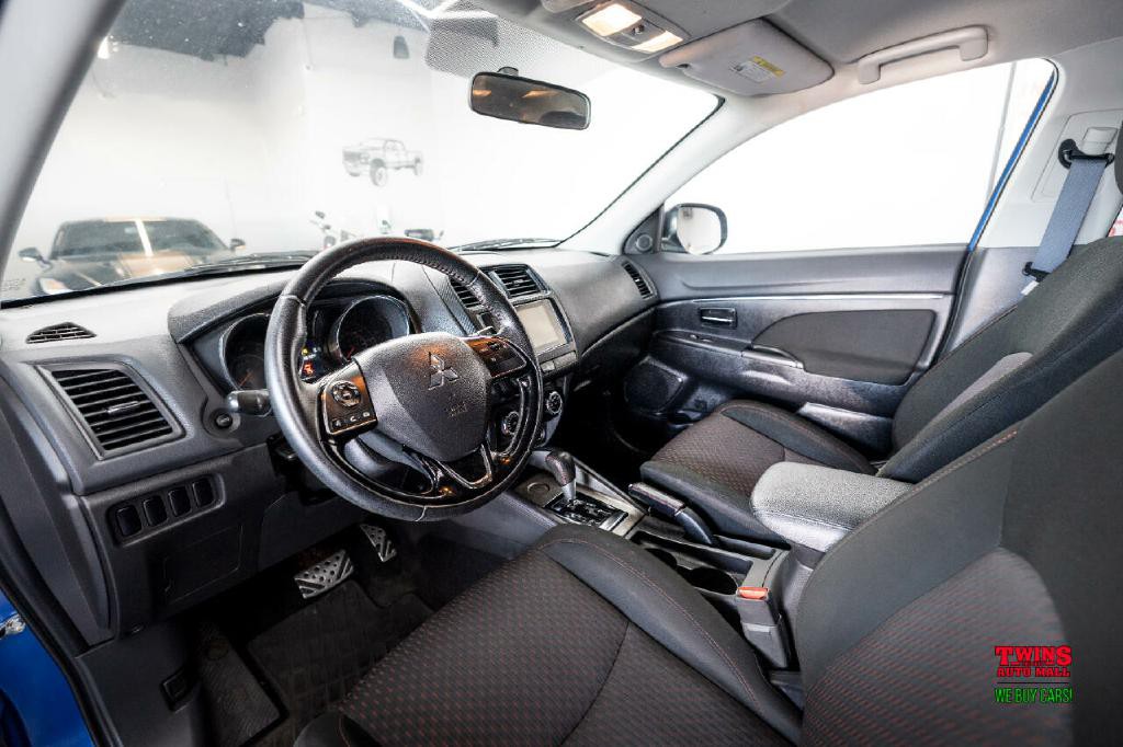 2019 Mitsubishi Outlander Image 11