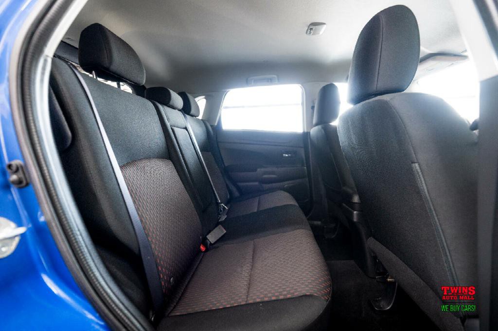 2019 Mitsubishi Outlander Image 15