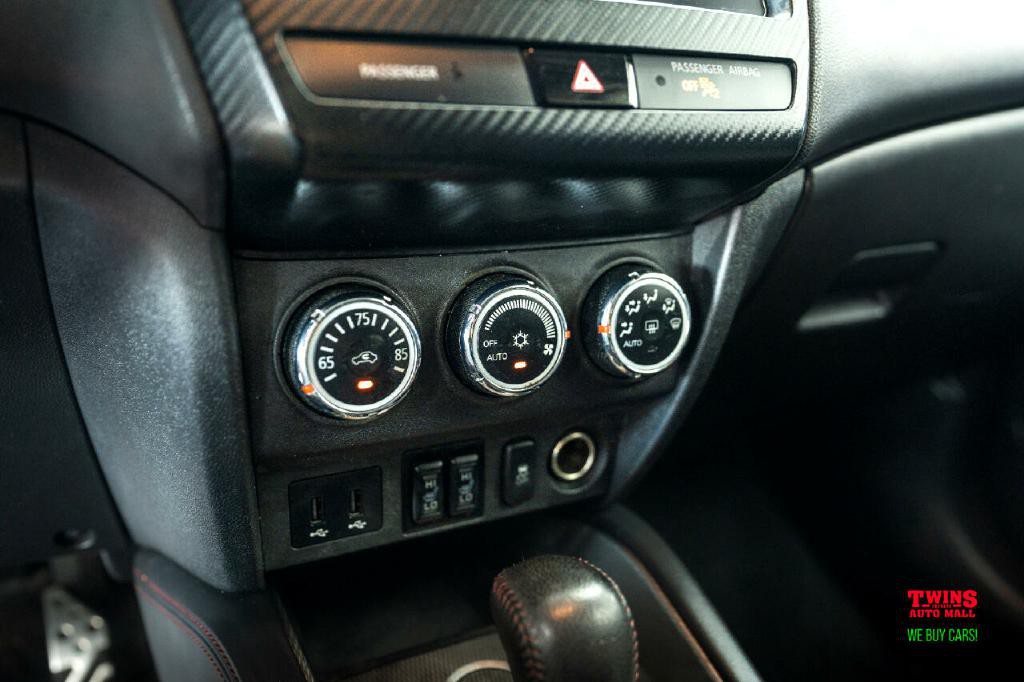 2019 Mitsubishi Outlander Image 21
