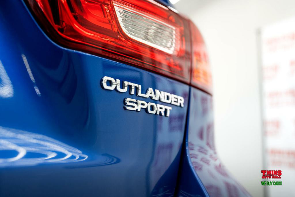 2019 Mitsubishi Outlander Image 27