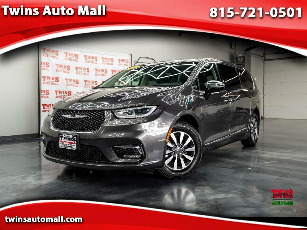 2023 Chrysler Pacifica Image 1
