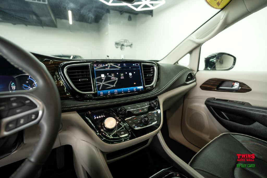 2023 Chrysler Pacifica Image 22