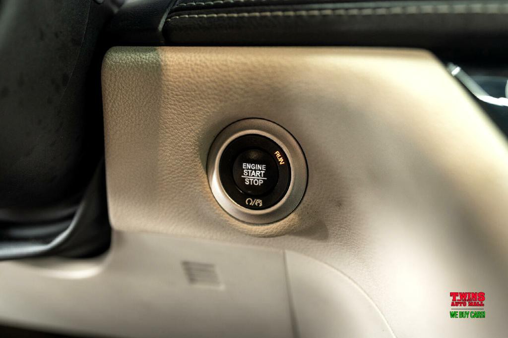 2023 Chrysler Pacifica Image 27