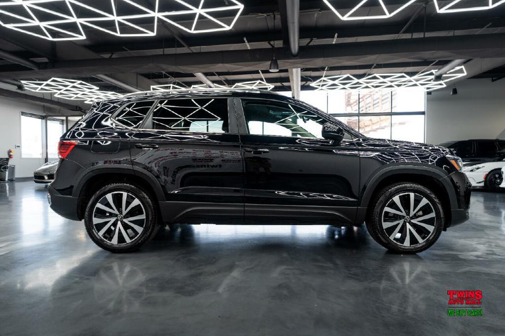 2022 Volkswagen Taos Image 7