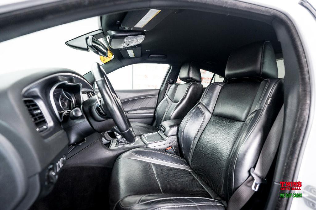 2018 Dodge Charger Image 12