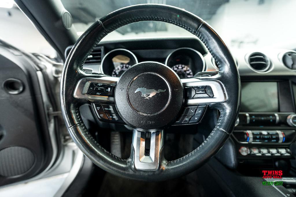 2018 Ford Mustang Image 16