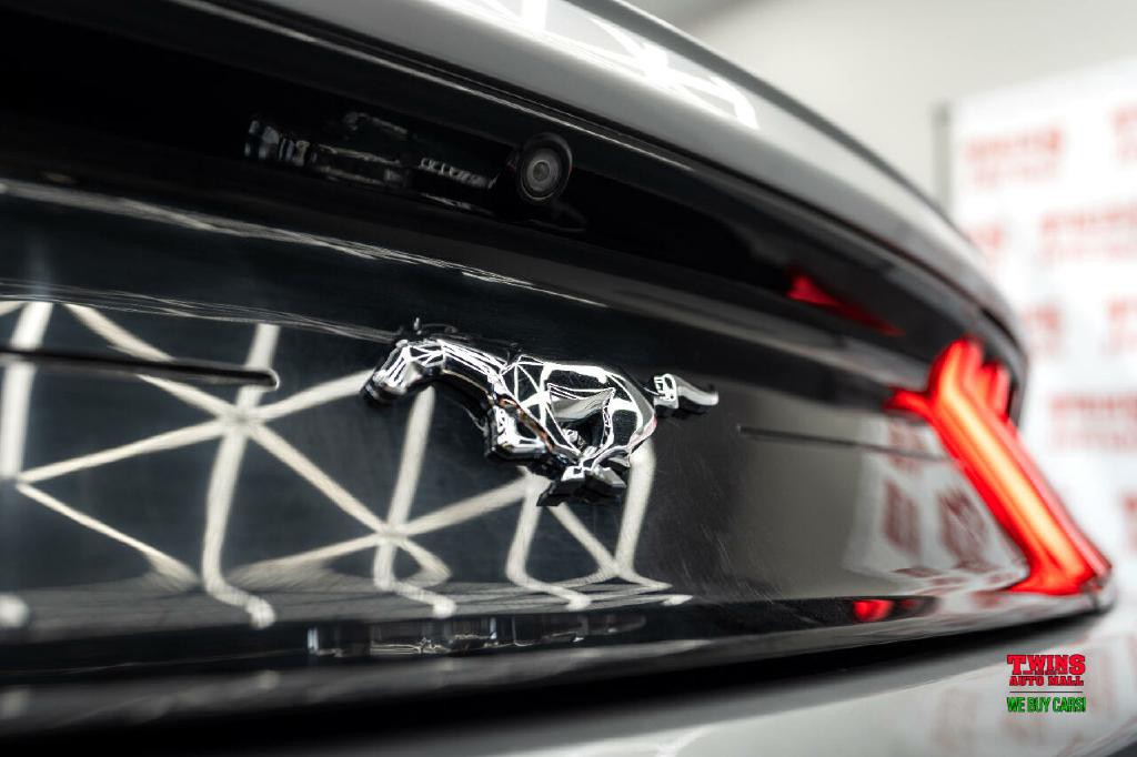 2018 Ford Mustang Image 31