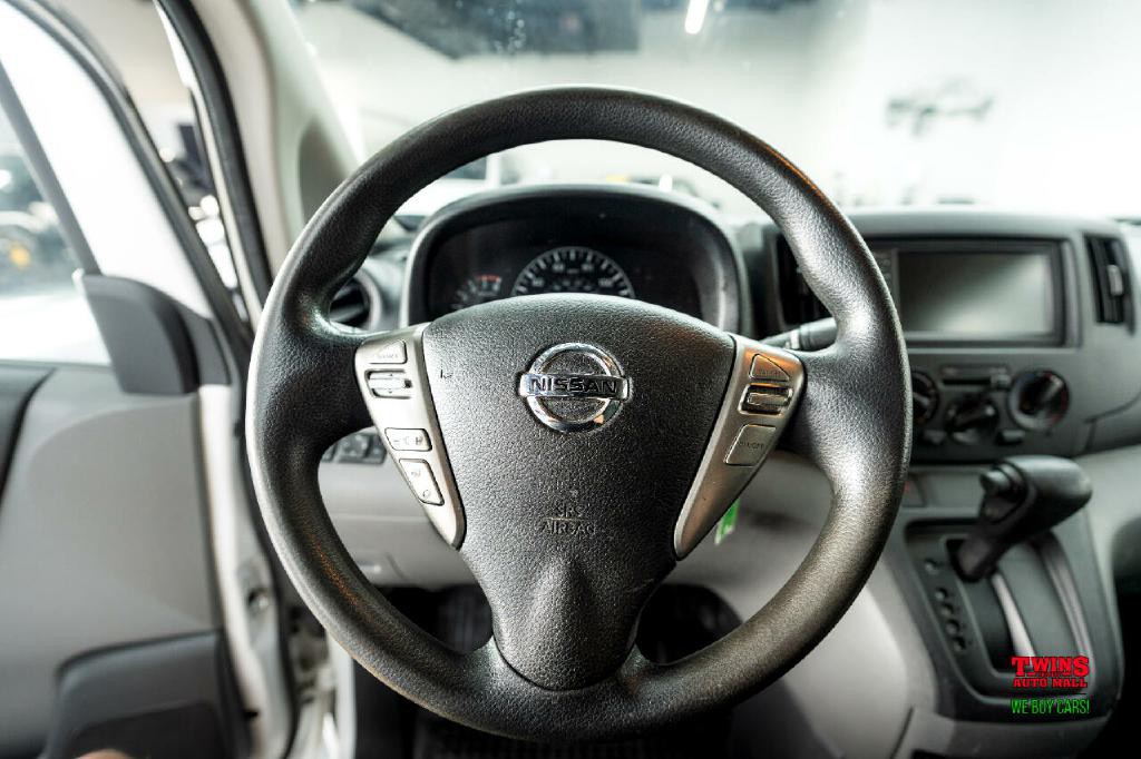 2021 Nissan NV200 Image 17