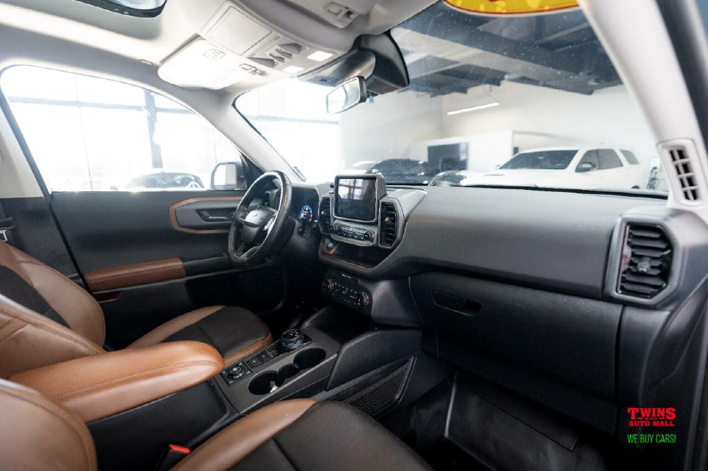 2022 Ford Bronco Image 16