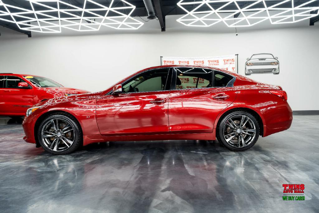 2015 INFINITI Q50 Image 3