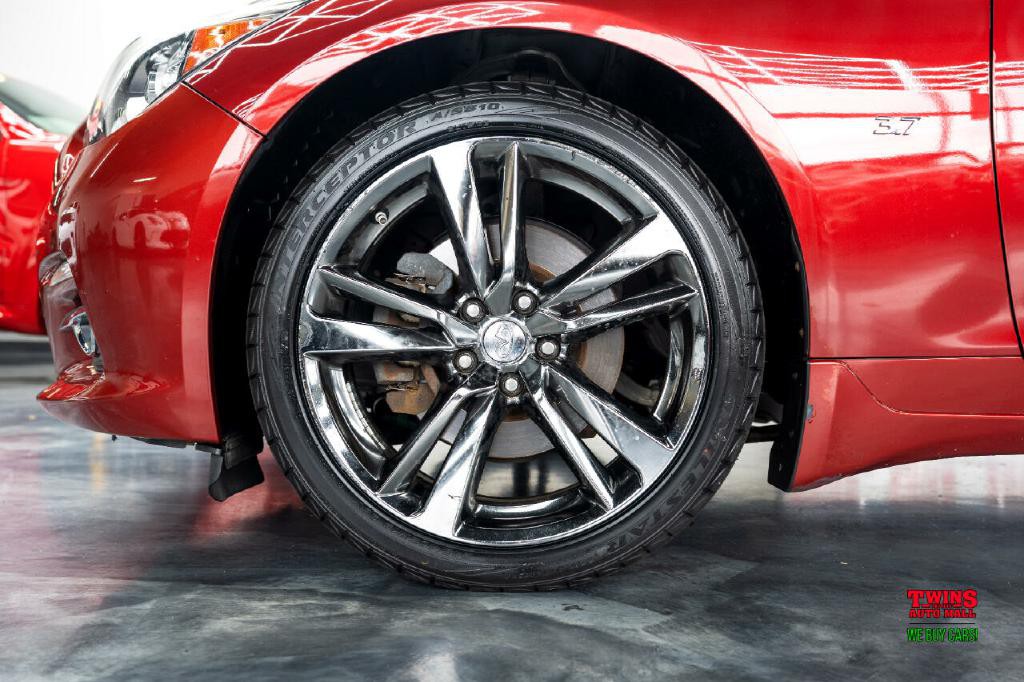 2015 INFINITI Q50 Image 29
