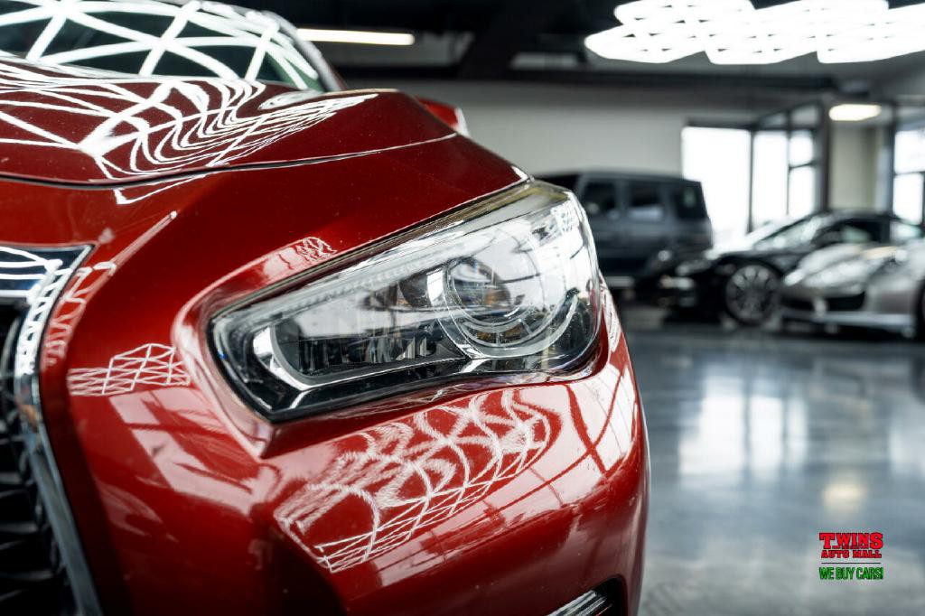 2015 INFINITI Q50 Image 32