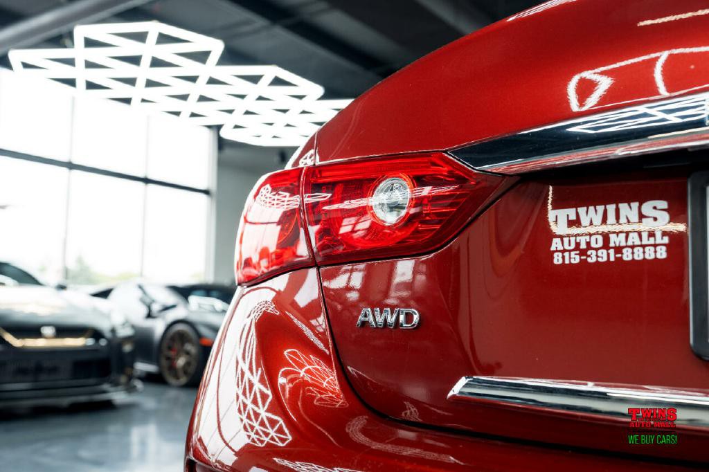 2015 INFINITI Q50 Image 33