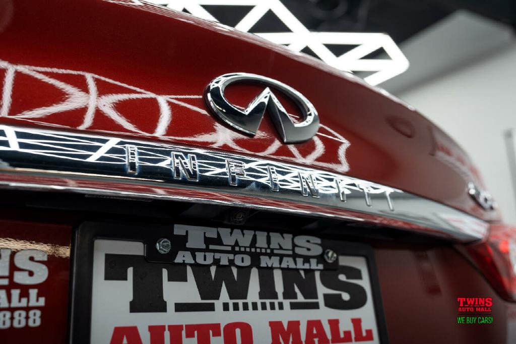 2015 INFINITI Q50 Image 35