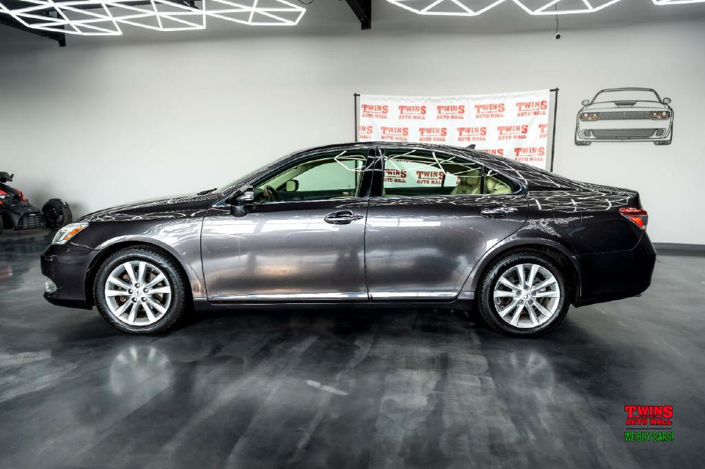 2010 Lexus ES 350 Image 3