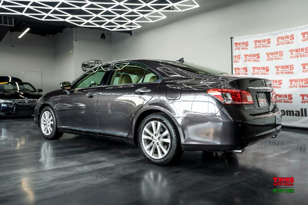 2010 Lexus ES 350 Image 4