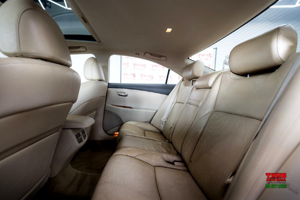 2010 Lexus ES 350 Image 13