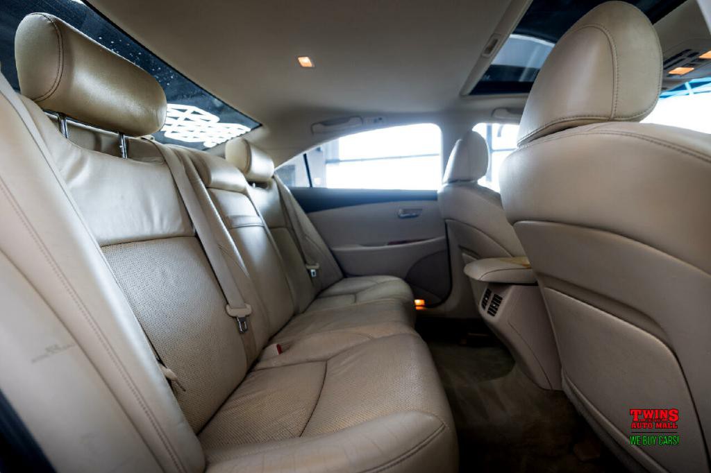 2010 Lexus ES 350 Image 14
