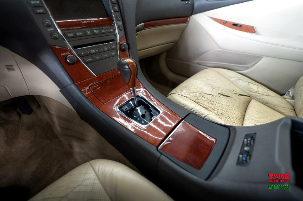 2010 Lexus ES 350 Image 20