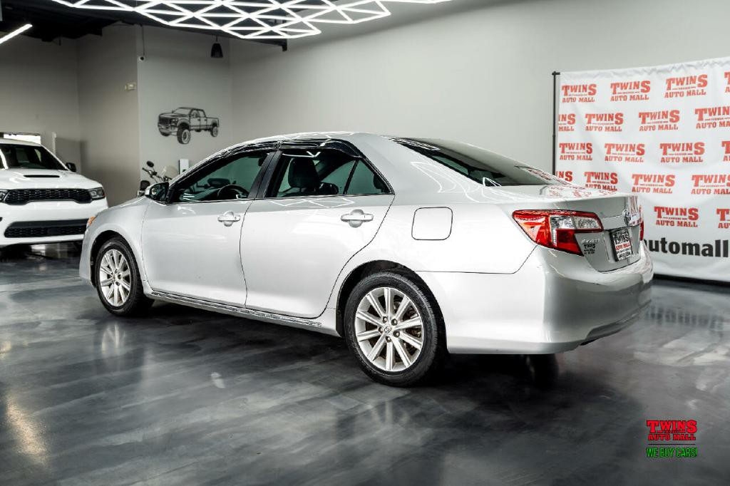 2012 Toyota Camry Image 4