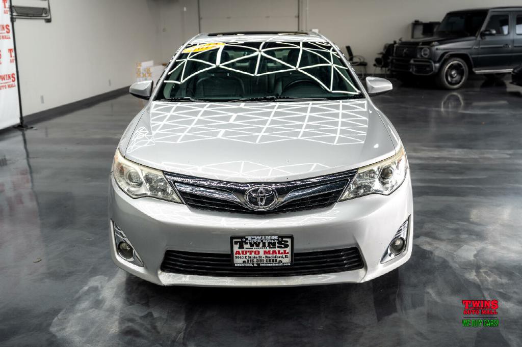 2012 Toyota Camry Image 9