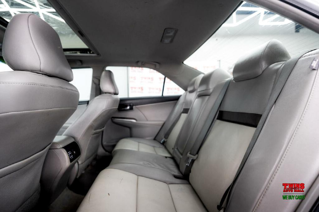 2012 Toyota Camry Image 13