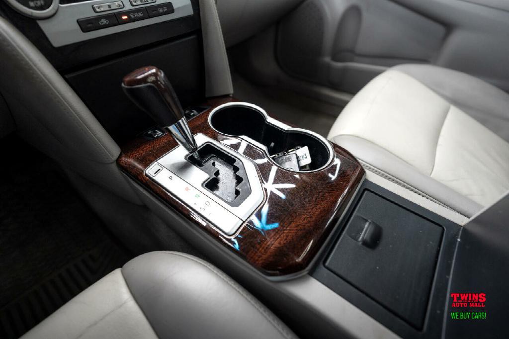 2012 Toyota Camry Image 21