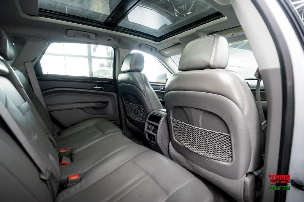 2012 Cadillac SRX Image 16