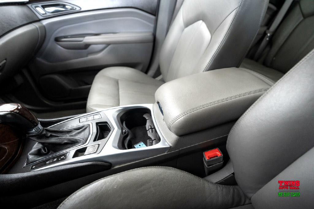 2012 Cadillac SRX Image 30