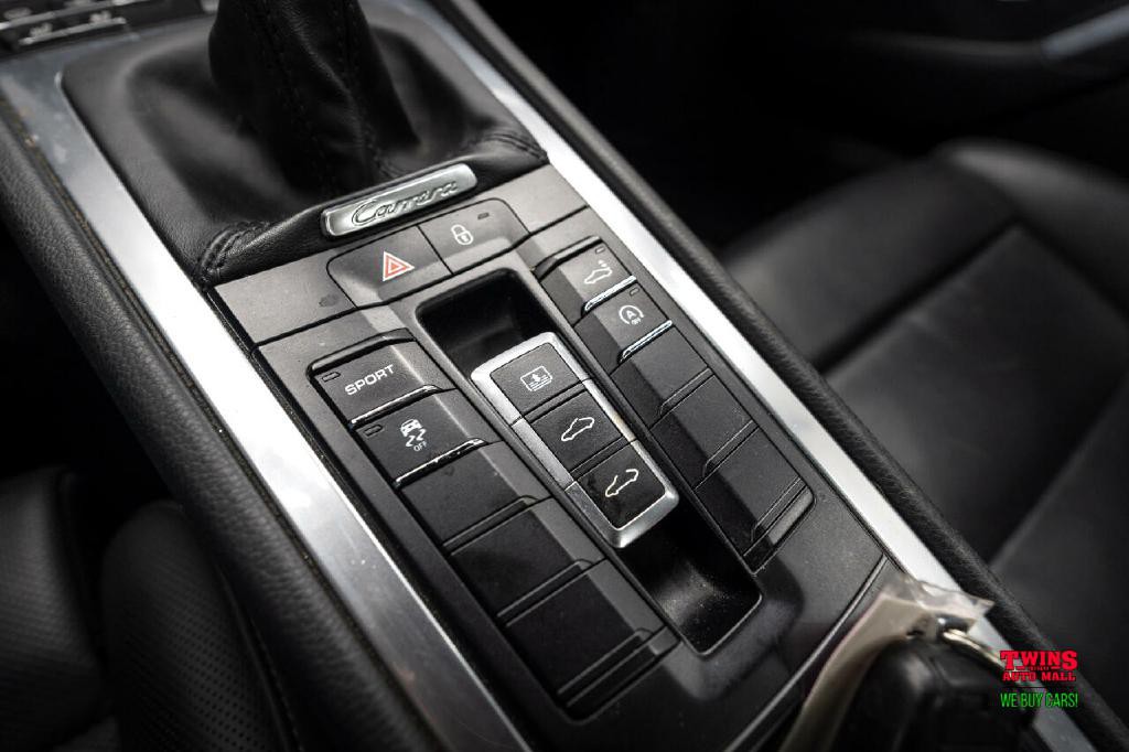 2014 Porsche 911 Image 24