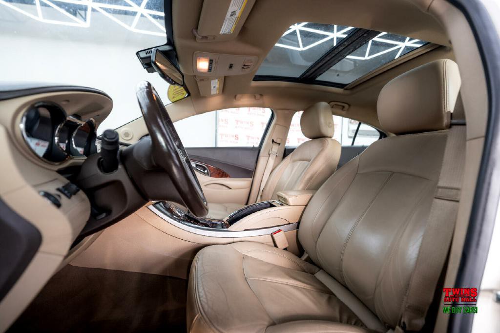 2012 Buick Lacrosse Image 12