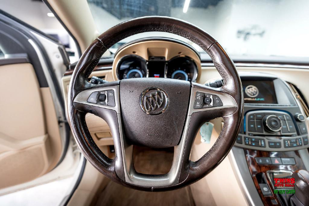 2012 Buick Lacrosse Image 17