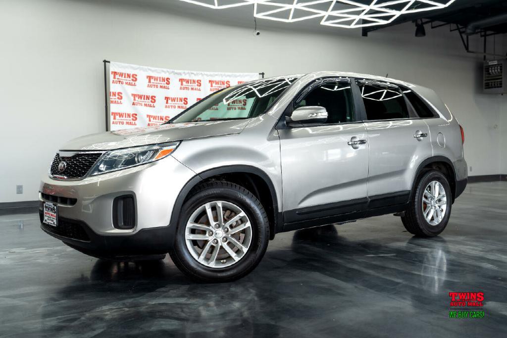 2015 Kia Sorento Image 2